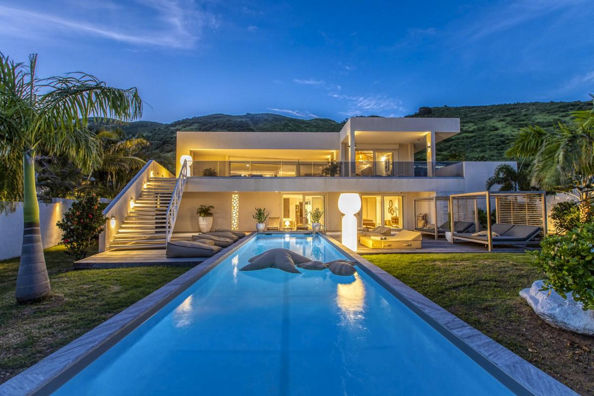 52 Villa à louer piscine vue mer Cul de Sac Saint Martin_vue d'ensemble nuit